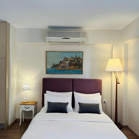 קורופיון Vasilias Home Near Ath Airport מראה חיצוני תמונה